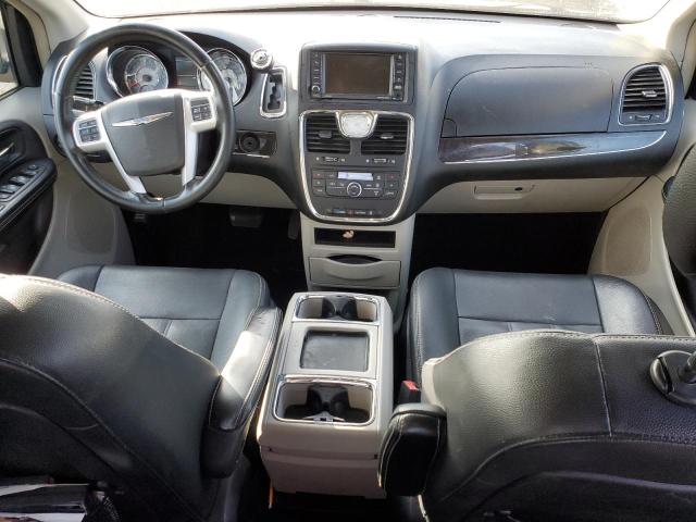 Photo 8 from auction – 2016 CHRYSLER TOWN & COU with VIN 2C4RC1BG8GR198096
