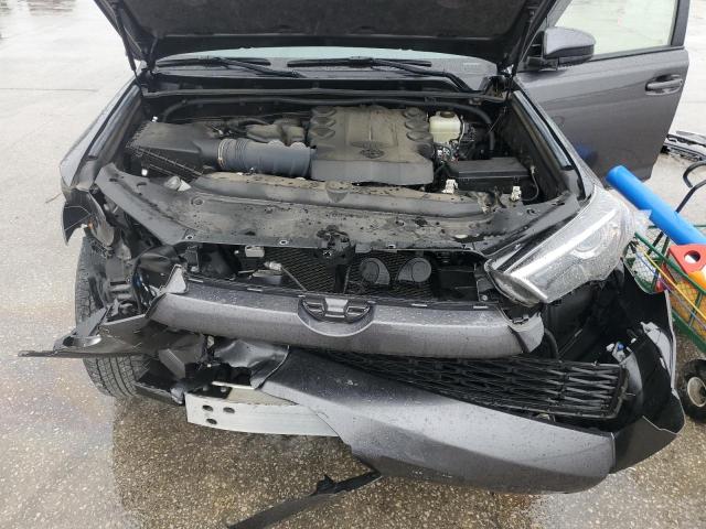 Photo 12 from auction – 2019 TOYOTA 4RUNNER SR with VIN JTEBU5JR7K5708691