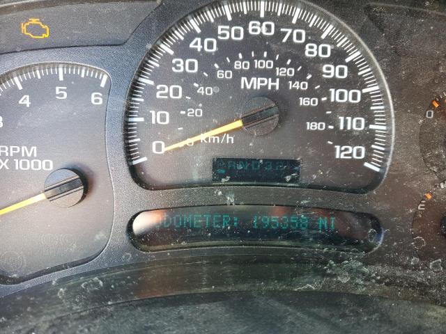 Photo 9 from auction – 2004 CHEVROLET SUBURBAN K with VIN 3GNFK16T04G100295