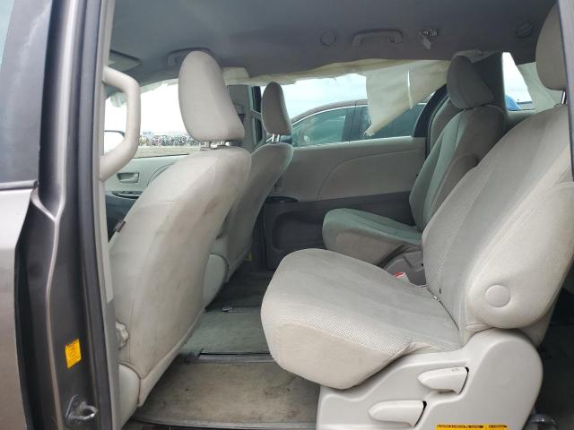 Photo 11 from auction – 2011 TOYOTA SIENNA with VIN 5TDZK3DC4BS155531