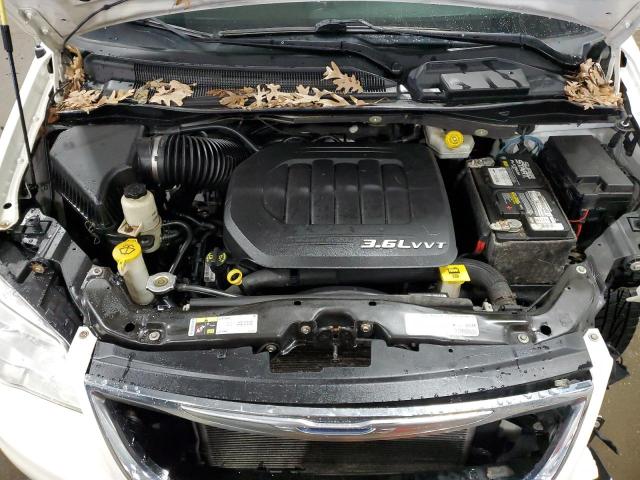 Photo 12 from auction – 2013 CHRYSLER TOWN & COU with VIN 2C4RC1CG9DR747525
