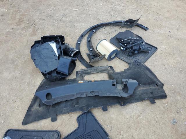 Photo 12 from auction – 2013 FORD ESCAPE SEL with VIN 1FMCU0H9XDUC31101