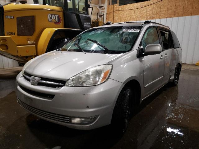 TOYOTA SIENNA XLE 2004 with VIN 5TDZA22C04S072004 - Photo from auction