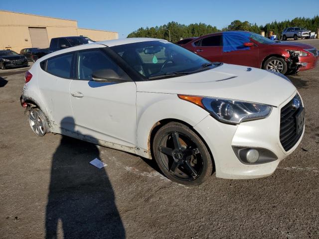 Photo 4 from auction – 2015 HYUNDAI VELOSTER T with VIN KMHTC6AE6FU223366