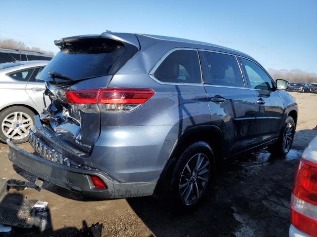 Photo 3 from auction – 2017 TOYOTA HIGHLANDER with VIN 5TDJZRFH8HS437152