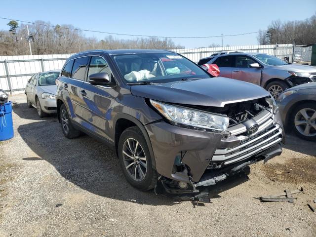 Photo 4 from auction – 2019 TOYOTA HIGHLANDER with VIN 5TDJZRFH3KS627092