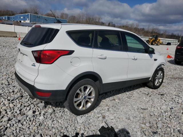 Photo 3 from auction – 2019 FORD ESCAPE SE with VIN 1FMCU9GDXKUB98513