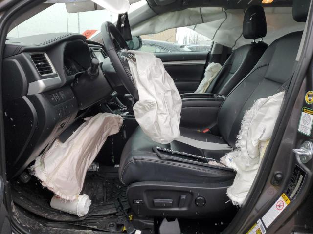 Photo 7 from auction – 2019 TOYOTA HIGHLANDER with VIN 5TDJZRFH6KS617205