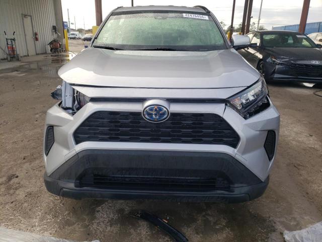 Photo 5 from auction – 2022 TOYOTA RAV4 LE with VIN JTMMWRFV2ND569049