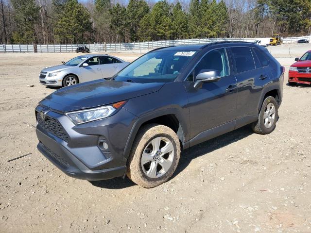 TOYOTA RAV4 XLE 2019 with VIN 2T3W1RFV2KW053876 - Photo from auction