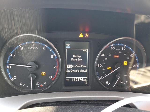 Photo 9 from auction – 2018 TOYOTA RAV4 LE with VIN JTMBFREV2JJ204312