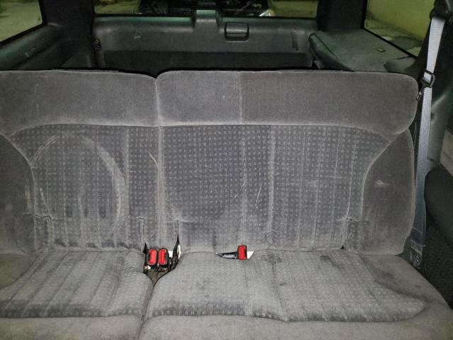 Photo 10 from auction – 1998 CHEVROLET BLAZER with VIN 1GNDT13W7W2155390