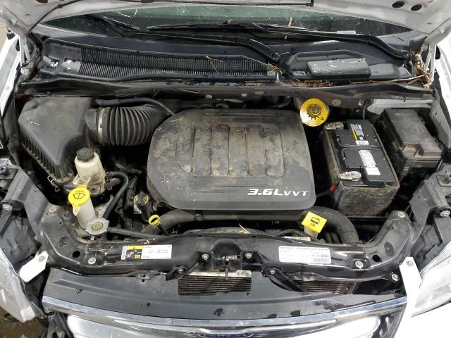 Photo 12 from auction – 2013 CHRYSLER TOWN & COU with VIN 2C4RC1BGXDR815218