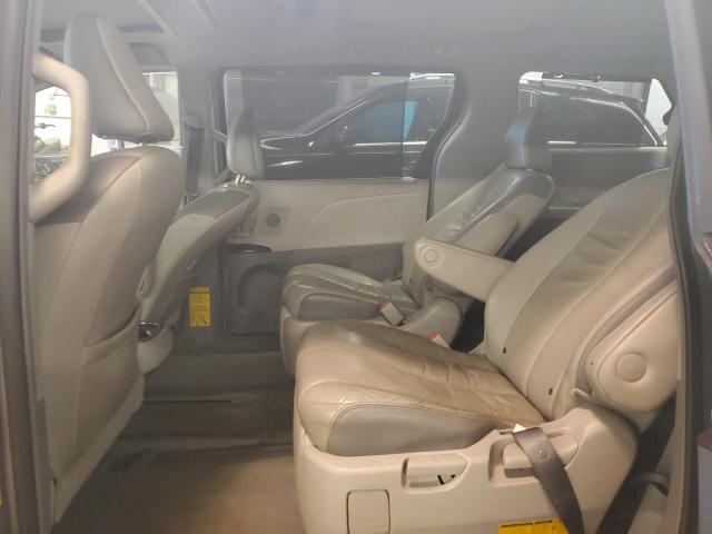 Photo 11 from auction – 2011 TOYOTA SIENNA XLE with VIN 5TDDK3DC2BS024625