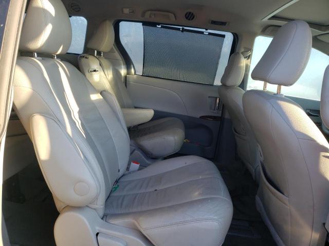 Photo 11 from auction – 2014 TOYOTA SIENNA XLE with VIN 5TDYK3DC1ES462476