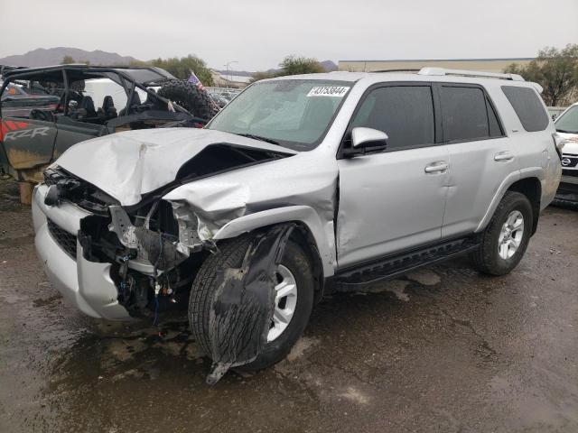 TOYOTA 4RUNNER SR 2015 with VIN JTEZU5JRXF5086026 - Photo from auction