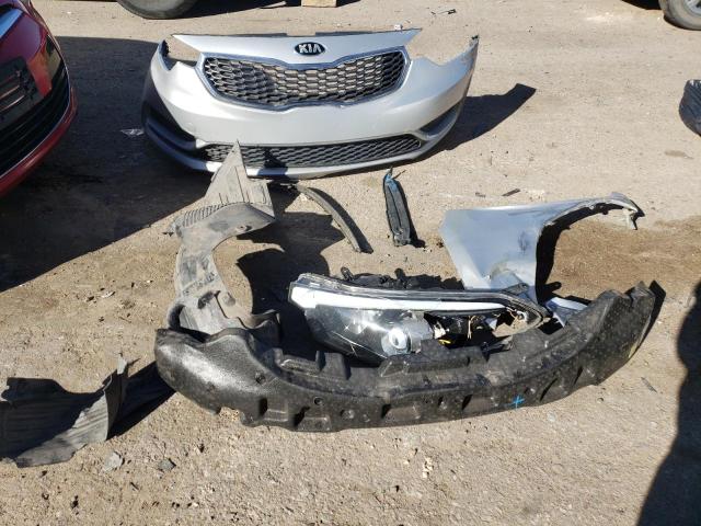 Photo 12 from auction – 2015 KIA FORTE LX with VIN KNAFX4A68F5416242