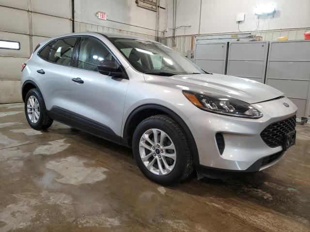 Photo 4 from auction – 2020 FORD ESCAPE S with VIN 1FMCU0F62LUB68177