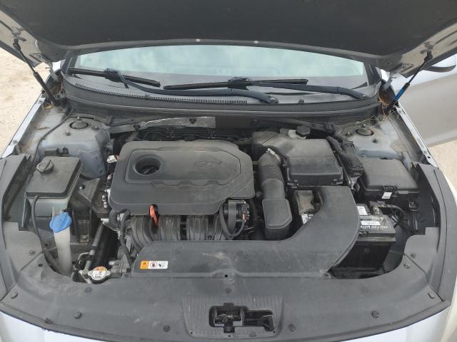 Photo 11 from auction – 2015 HYUNDAI SONATA SE with VIN 5NPE24AF9FH069761