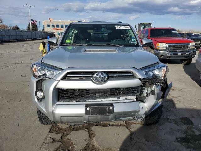 Photo 5 from auction – 2020 TOYOTA 4RUNNER SR with VIN JTEBU5JR4L5829910