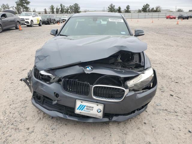 Photo 5 from auction – 2016 BMW 320 I with VIN WBA8E1G50GNT37127
