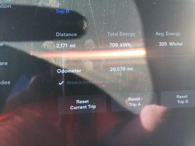 Photo 9 from auction – 2015 TESLA MODEL S 70 with VIN 5YJSA1S23FF088773