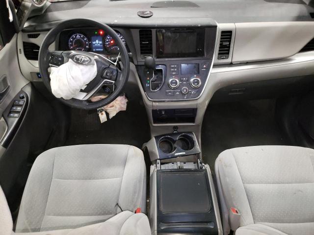 Photo 8 from auction – 2017 TOYOTA SIENNA LE with VIN 5TDKZ3DC0HS800830