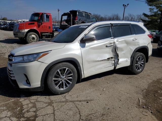 TOYOTA HIGHLANDER 2017 with VIN 5TDJZRFH6HS435996 - Photo from auction