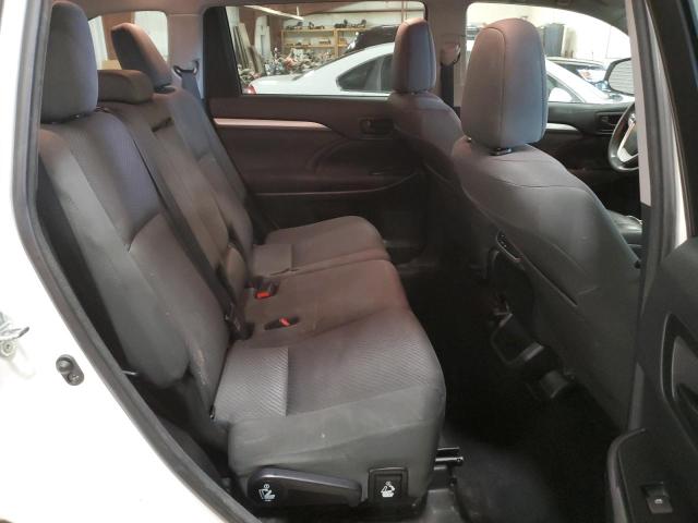 Photo 11 from auction – 2018 TOYOTA HIGHLANDER with VIN 5TDBZRFH0JS865629