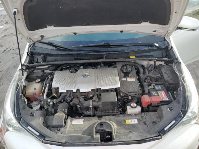 Photo 11 from auction – 2016 TOYOTA PRIUS with VIN JTDKARFU1G3525677