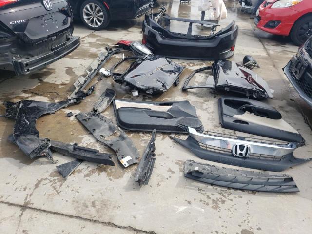 Photo 12 from auction – 2016 HONDA CIVIC EX with VIN 19XFC2F79GE073483