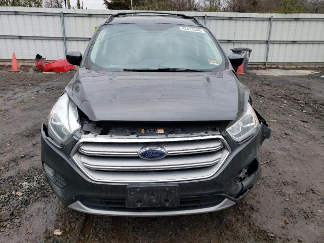 Photo 5 from auction – 2017 FORD ESCAPE SE with VIN 1FMCU9GD1HUF00649