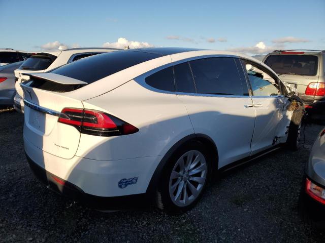 Photo 2 from auction – 2020 TESLA MODEL X with VIN 5YJXCDE25LF301599