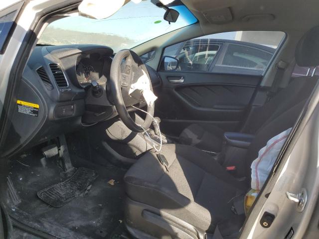 Photo 7 from auction – 2017 KIA FORTE LX with VIN 3KPFK4A78HE084515