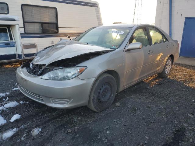 TOYOTA CAMRY LE 2005 with VIN 4T1BE32K25U618569 - Photo from auction