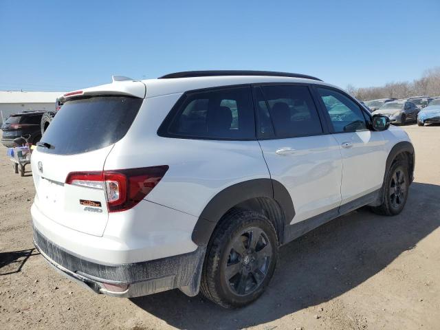 Photo 3 from auction – 2022 HONDA PILOT TRAI with VIN 5FNYF6H88NB071793