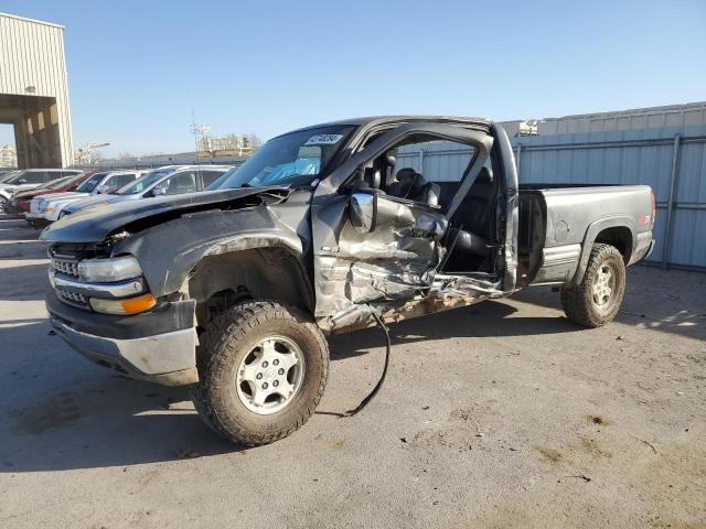 CHEVROLET SILVERADO 2000 with VIN 1GCEK19T0YE304396 - Photo from auction