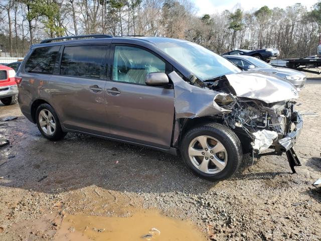 Photo 4 from auction – 2015 TOYOTA SIENNA LE with VIN 5TDKK3DC7FS598585