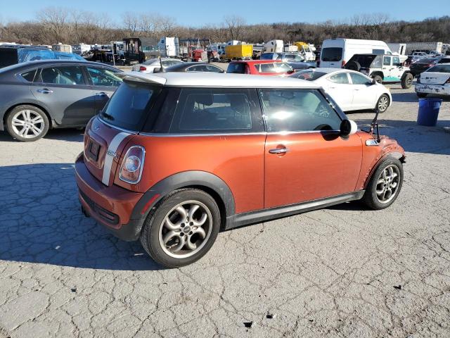 Photo 3 from auction – 2011 MINI COOPER S with VIN WMWSV3C54BTY21653