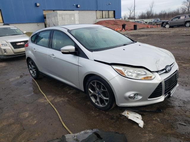 Foto 4 de la subasta – 2014 FORD FOCUS SE con VIN 1FADP3K22EL107463