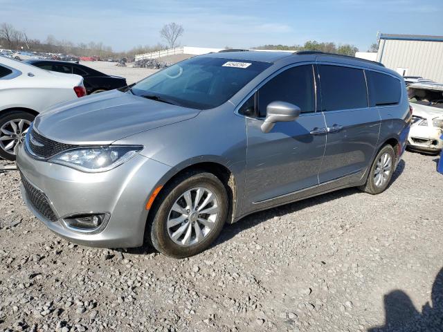 CHRYSLER PACIFICA T 2017 with VIN 2C4RC1BG4HR526308 - Photo from auction
