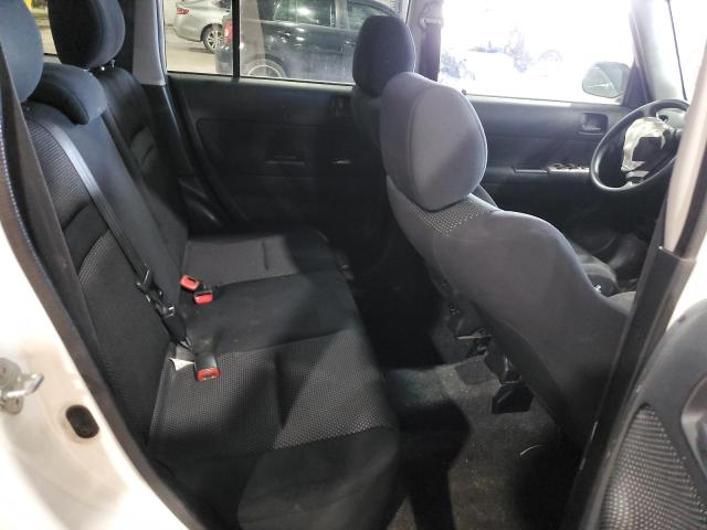 Photo 10 from auction – 2004 TOYOTA SCION XB with VIN JTLKT334940142535