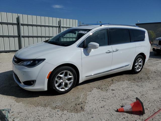 CHRYSLER PACIFICA T 2017 with VIN 2C4RC1EG4HR543153 - Photo from auction