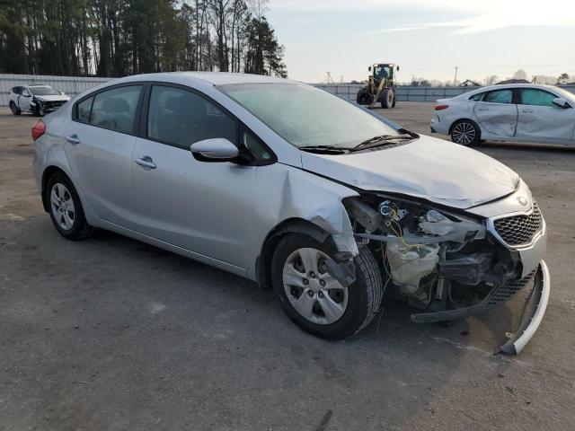 Photo 4 from auction – 2016 KIA FORTE LX with VIN KNAFK4A62G5570722