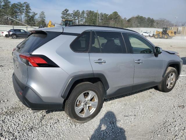 Photo 3 from auction – 2020 TOYOTA RAV4 LE with VIN JTMW1RFV5LD519220