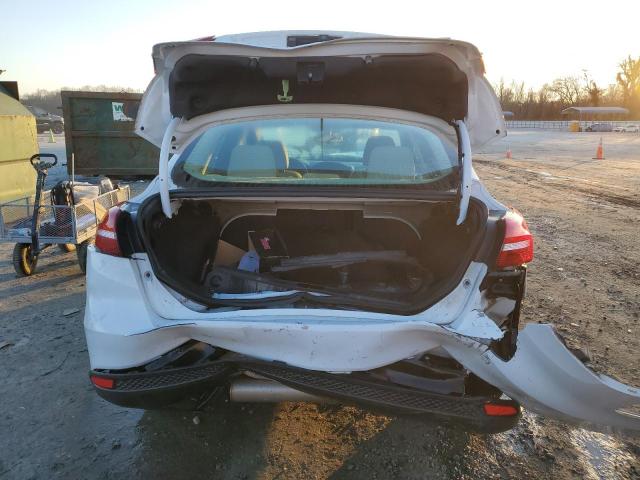 Photo 6 from auction – 2015 FORD FOCUS SE with VIN 1FADP3F28FL227652