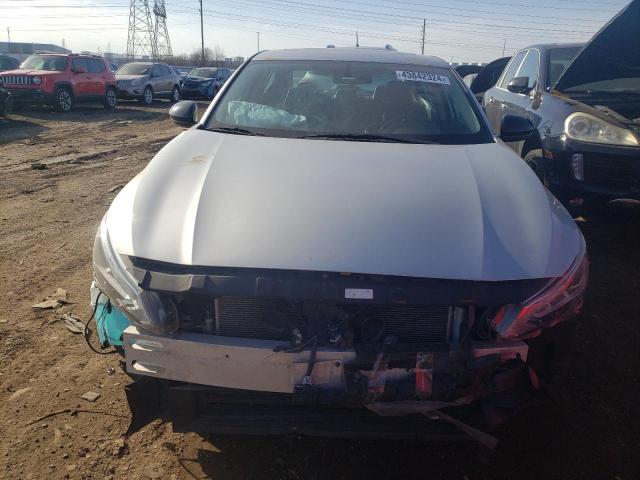 Photo 5 from auction – 2019 NISSAN ALTIMA SR with VIN 1N4BL4CW1KN316784
