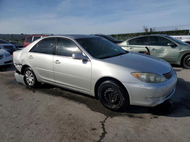 Photo 4 from auction – 2005 TOYOTA CAMRY LE with VIN 4T1BE32K65U548493