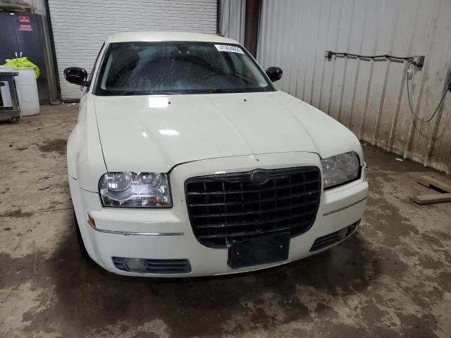 Photo 5 from auction – 2010 CHRYSLER 300 TOURIN with VIN 2C3CA5CV2AH319979