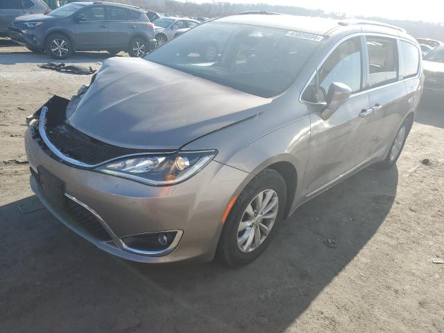 CHRYSLER PACIFICA T 2018 with VIN 2C4RC1BG0JR212337 - Photo from auction
